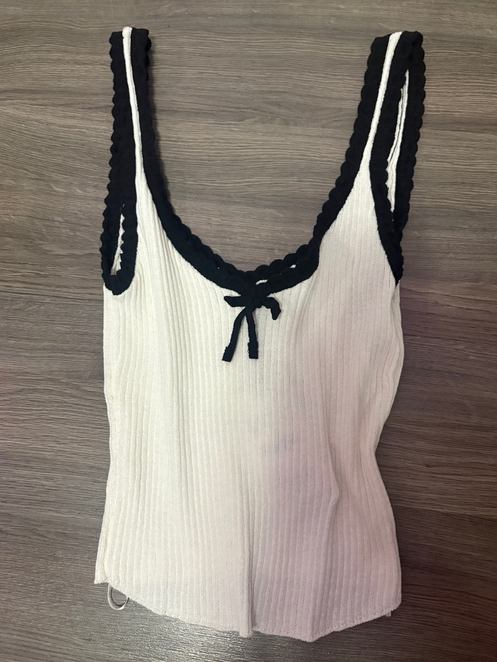 NWT Zara White Scalloped Edge Tank Top